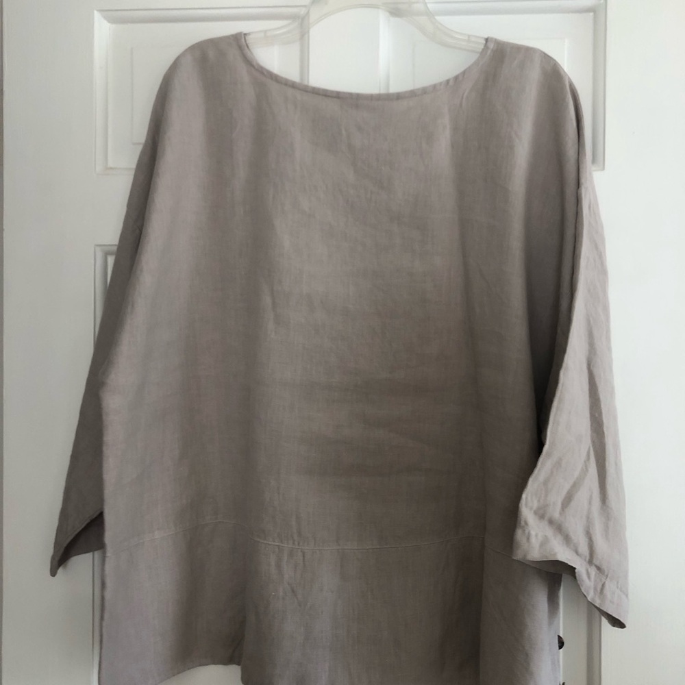 bryn Walker Taupe Button-Side Linen Tunic - Picture 3 of 10